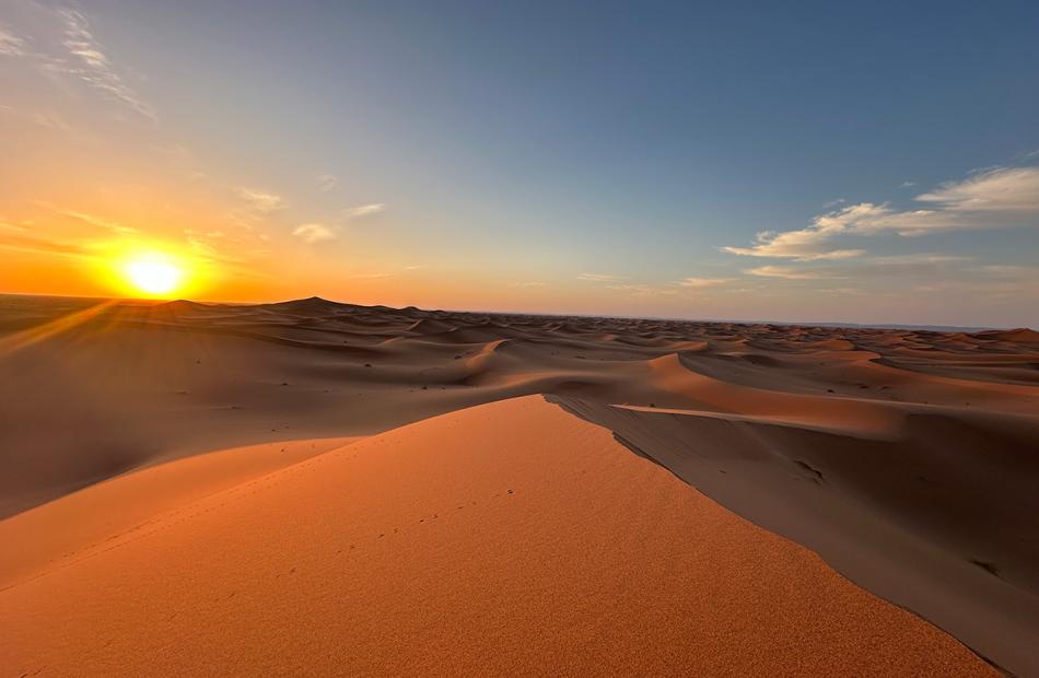 Ouarzazate et l'excursion désert marocain pour coucher de soleil sur la dune Erg Chegagag