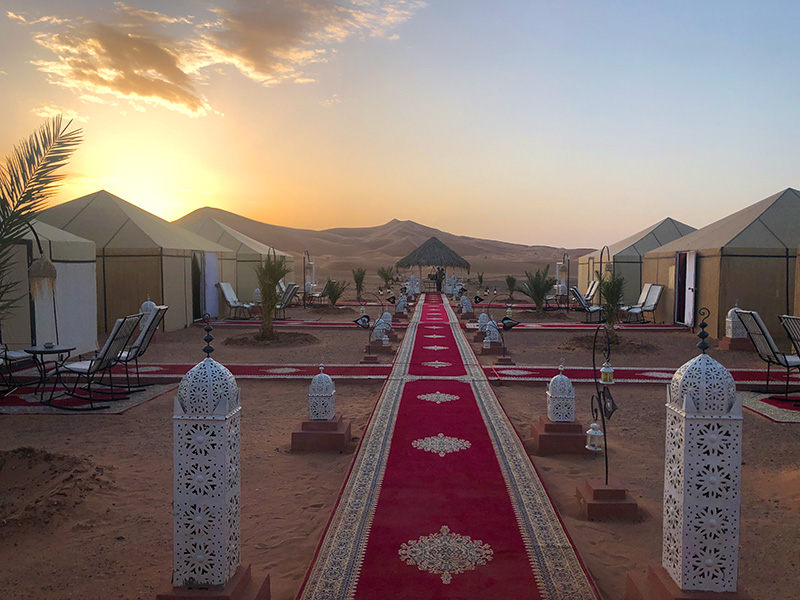 Bivouac dans le désert de Merzouga au Maroc